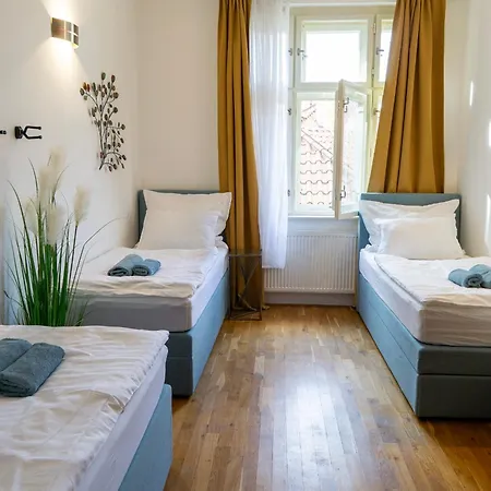 Michalska By Old Town Square Apartment Prague